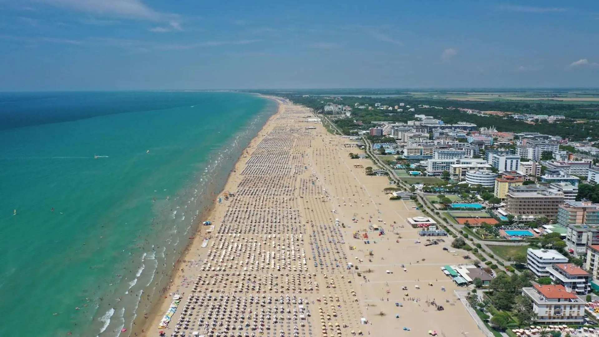 Renewed Two-Bedroom Apartment In Bibione - Beahost