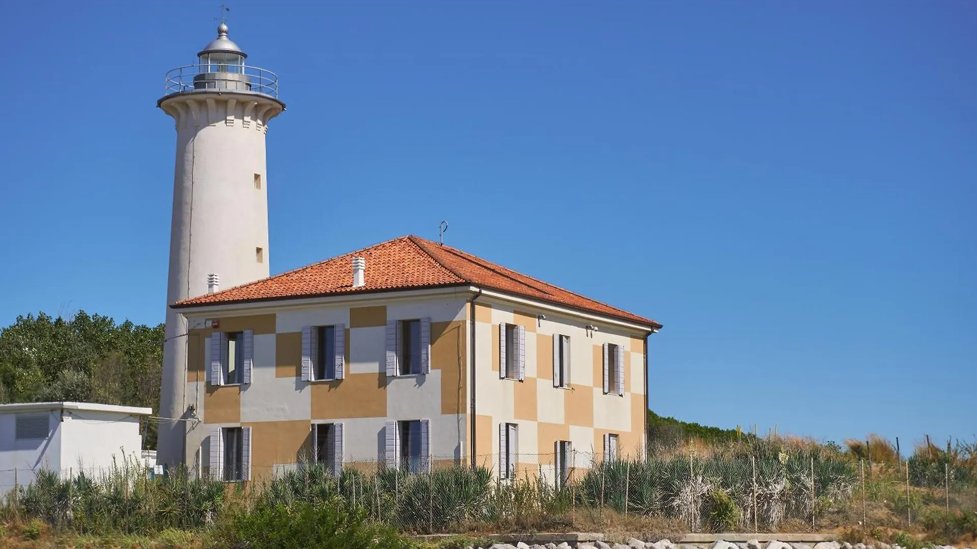 Renewed Two-Bedroom Apartment In Bibione - Beahost