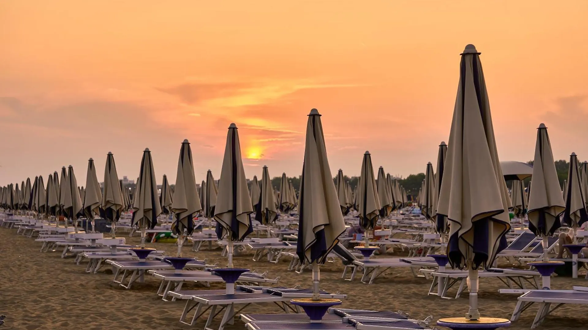 Renewed Two-Bedroom Apartment In Bibione - Beahost